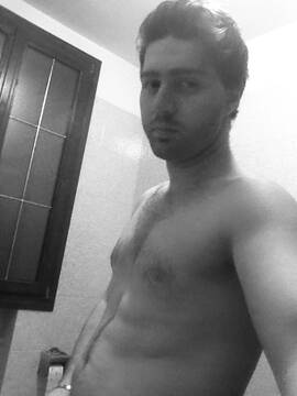 Public Photo of Whynot001