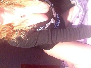 Public Photo of happy123