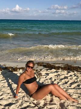 Public Photo of BiondinaSexy_1981