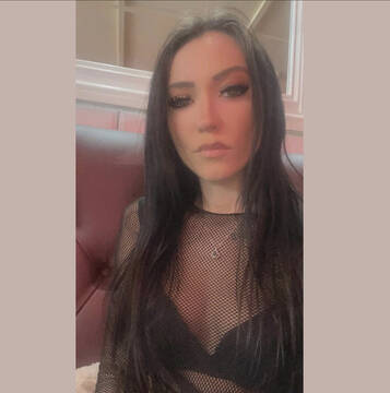 Public Photo of Dea95