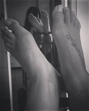 Public Photo of Farfallina23