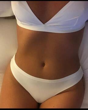 Public Photo of Isabel29